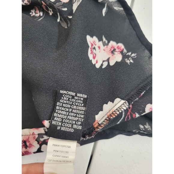 Torrid Black Floral Print Georgette Scoop Neck Flutter Sleeve Top Size XXL - Picture 8 of 10